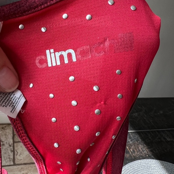 Adidas Women’s Burgundy Red Workout Tank Top Pad Shelf Bra Climachill vtg Run - Picture 9 of 10